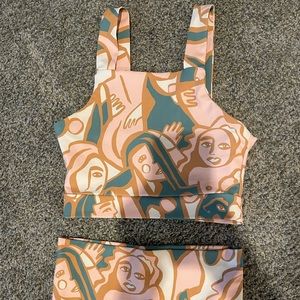 NWOT Anthropologie matching athletic set, abstract art design, size XS